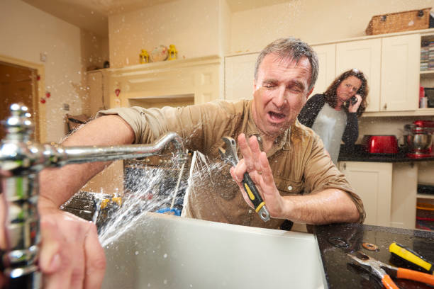 Best Local water damage restoration  in Country Clu, CA